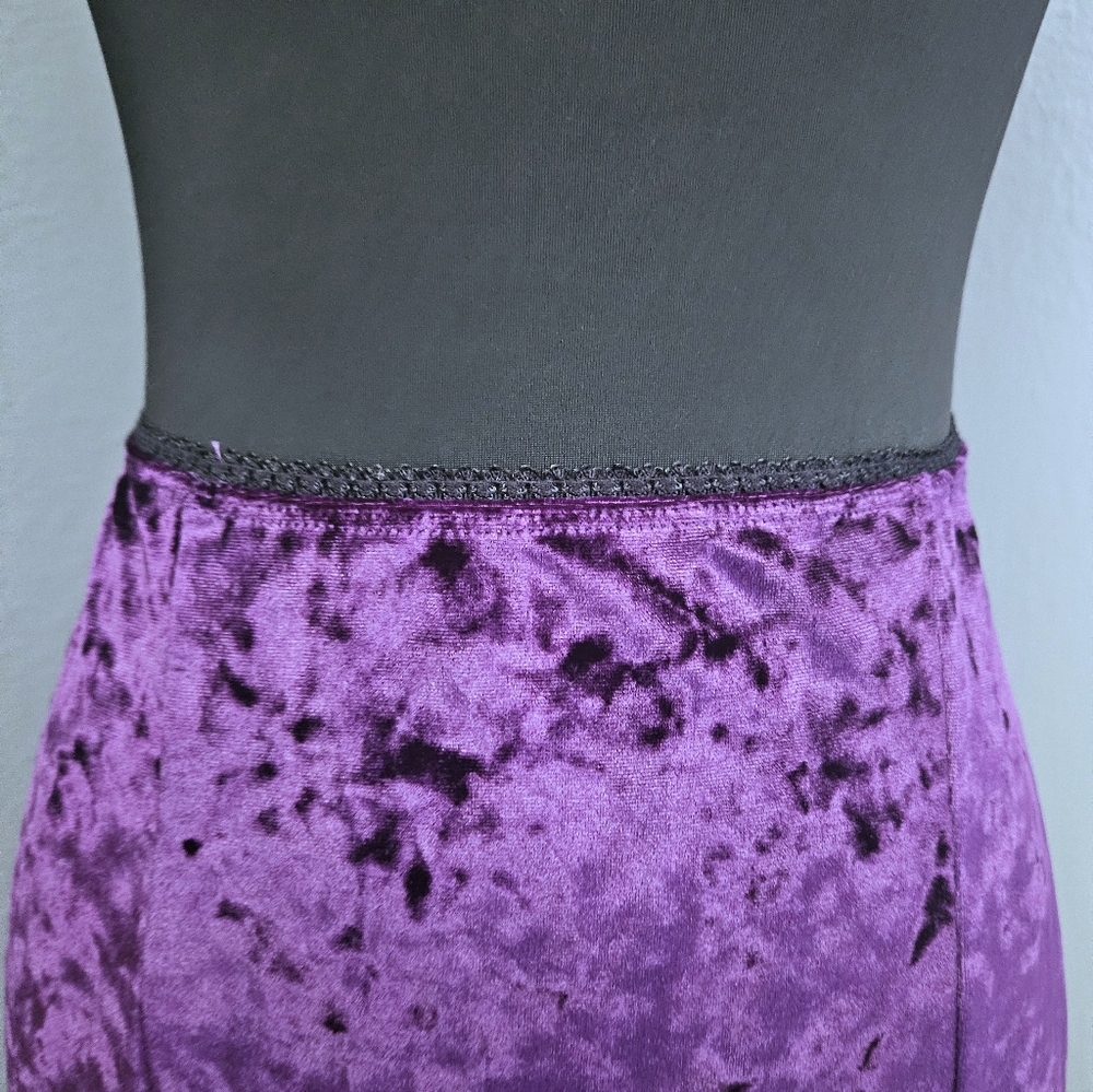 SOLD ** NWT Dolls Kill Widow Purple Crushed Velvet Maxi Skirt - medium - Picture 6 of 11